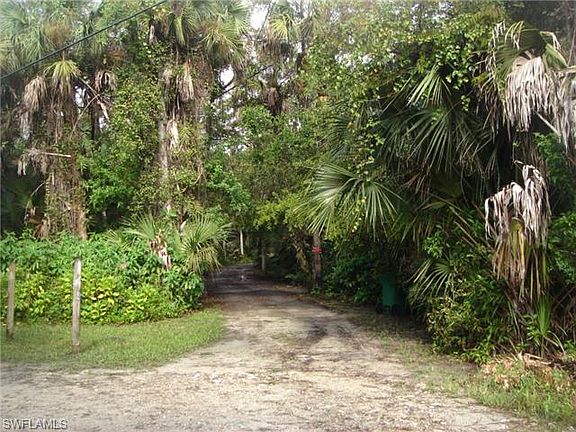 Home For Sale In ACREAGE