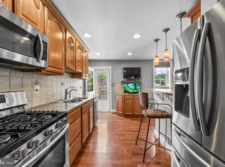 916 N Rosedale St, Baltimore, MD 21216