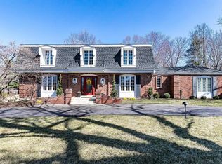 348 Pebble Acres Dr, Saint Louis, MO 63141