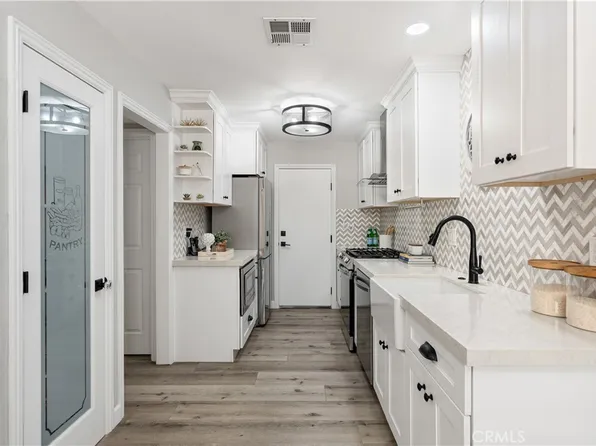 106 Tanglewood St, La Puente, CA 91744