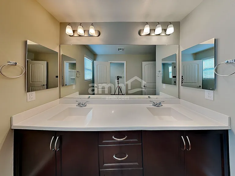 20785 W Maiden Ln — Photo 15