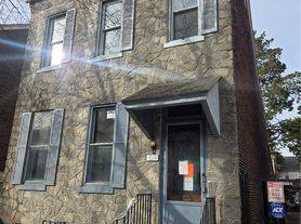 516 N 9th St, Allentown, PA