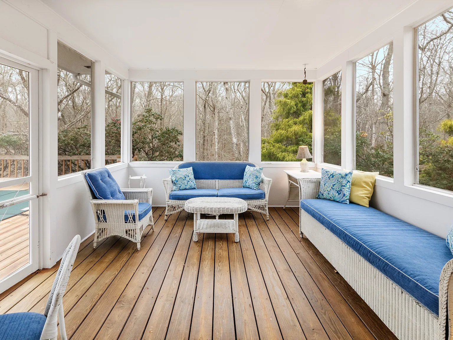Amagansett Getaway - 4 Beds, 3 Baths - Pool — Photo 3