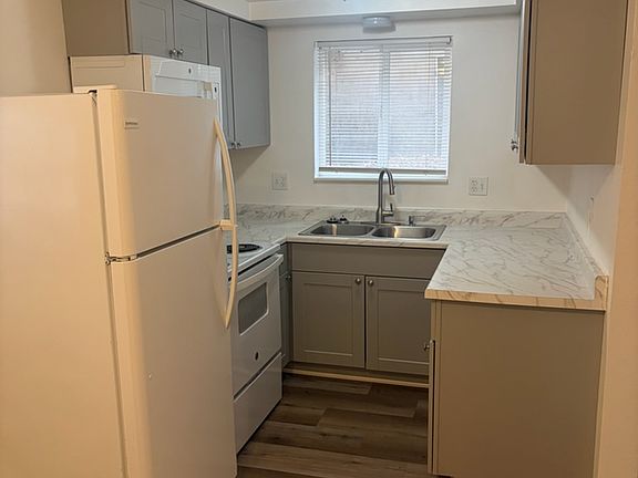 4th image of 4655 S Locust Ln APT 4