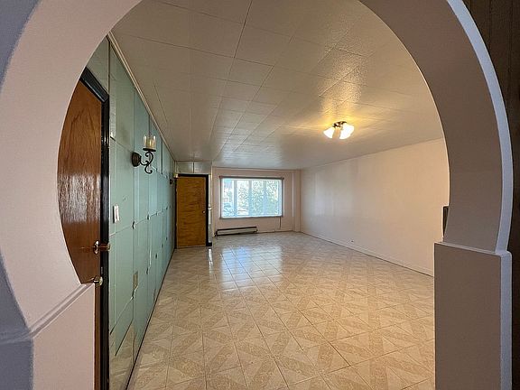 2nd image of 1114 Bay Ridge Pkwy