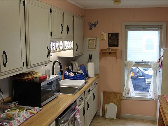 2nd image of 3748 Cress Rd