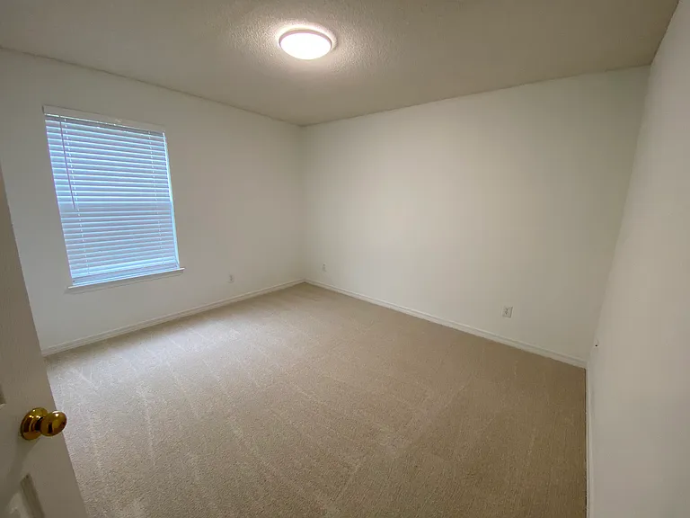 11892 Yellowhammer Ct — Photo 4