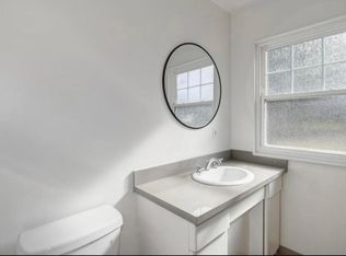 3407 Windsor Dr, Sacramento, CA 95864