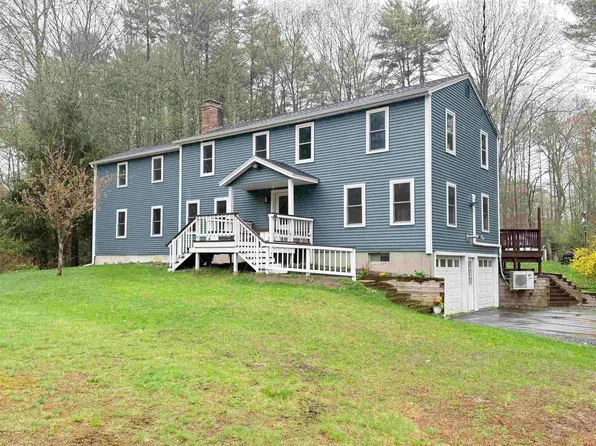 14 Moharimet Drive, Madbury, NH 03823