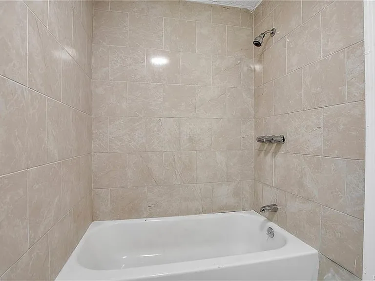 147 Gorton St — Photo 18