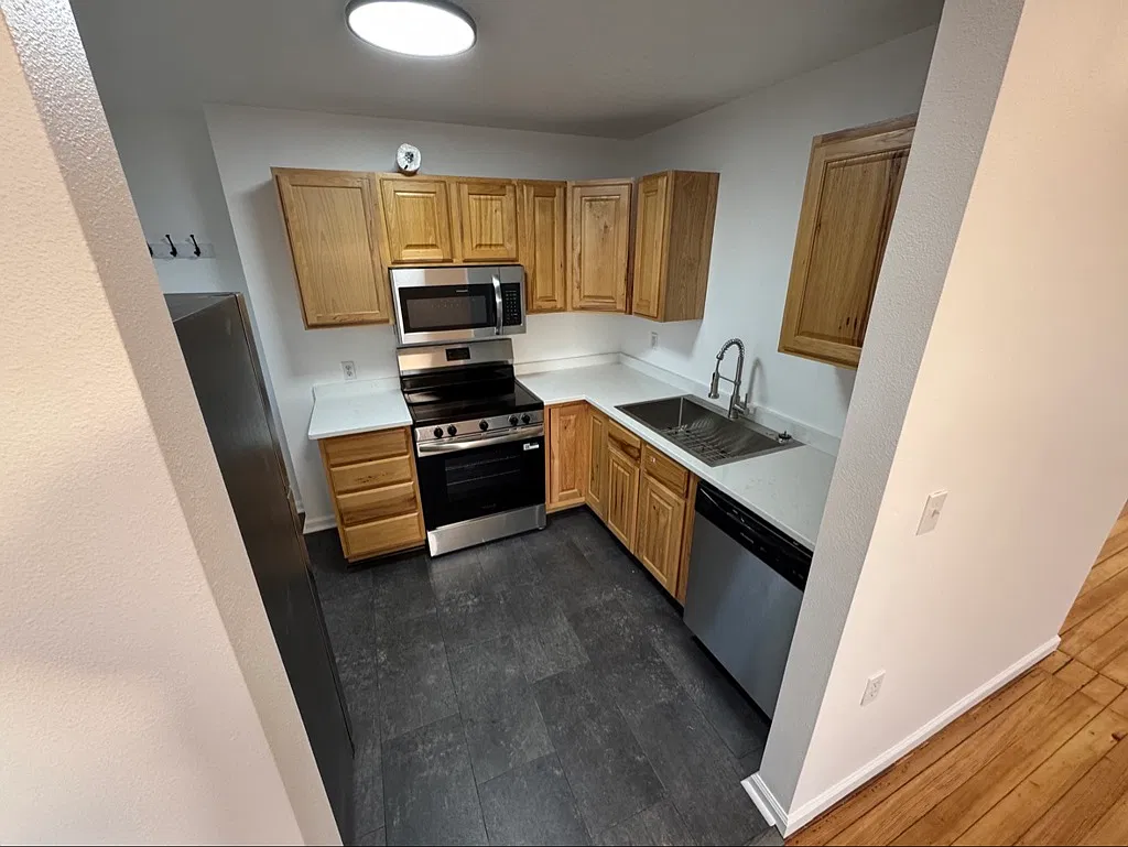 Completely Remodeled 1BR Historic East Village $1,295/mo — Photo 2