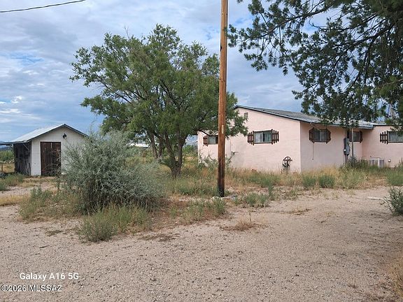2nd image of 330 W Packing Plant Rd