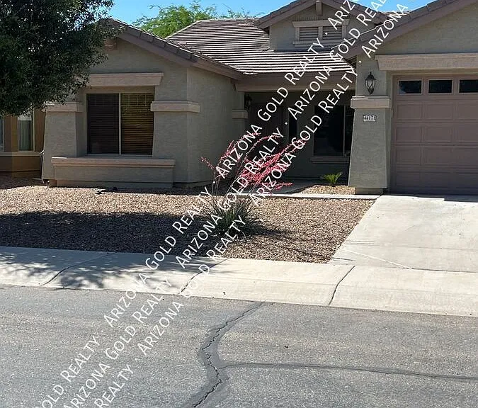 44171 W Adobe Cir — Photo 1