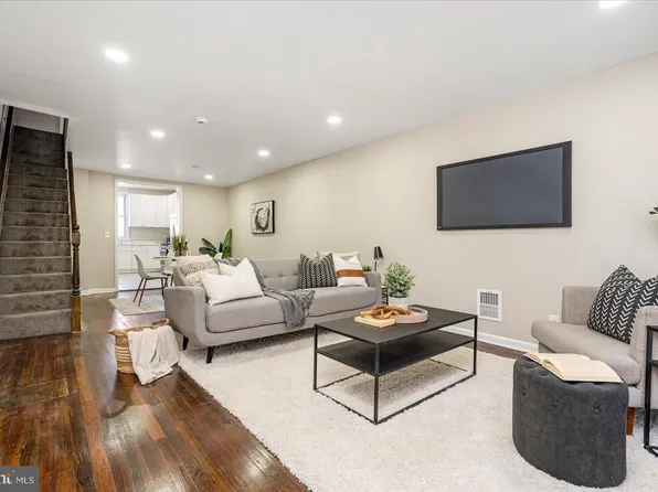 4323 Falls Rd, Baltimore, MD 21211