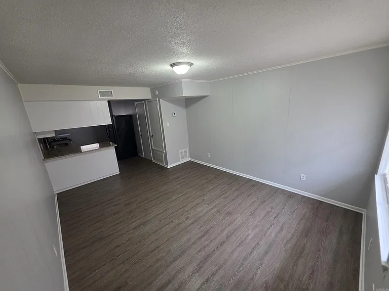3017 Parkway Dr #2 — Photo 4