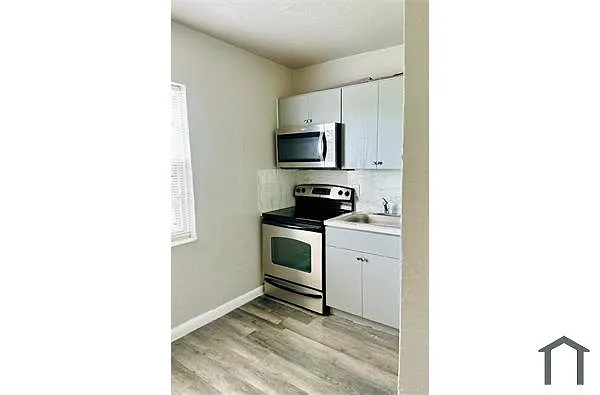Building Photo - 1801 NW 54th St #19