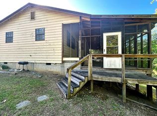 77 Bush Ln, Cross Hill, SC 29332