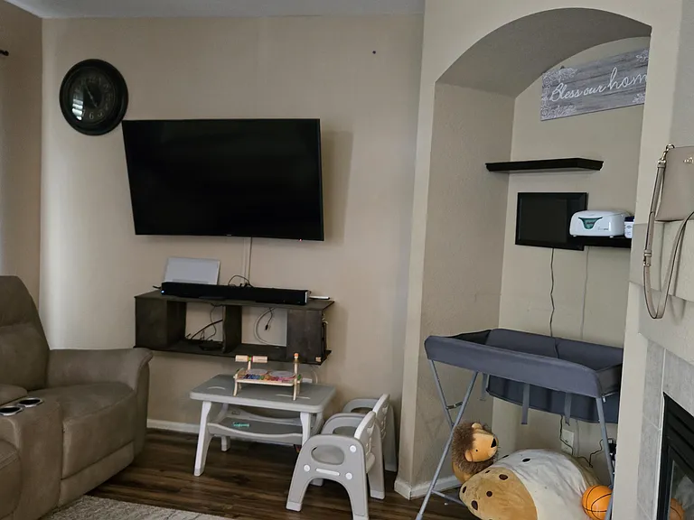 20488 E Radcliff Ave — Photo 3