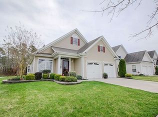 100 Burnside Dr, Egg Harbor Township, NJ 08234