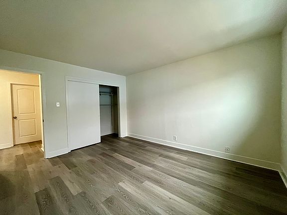 5th image of 25 1st Ave APT 3
