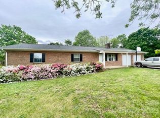 174 Stamey Payne Ln, Hiddenite, NC 28636