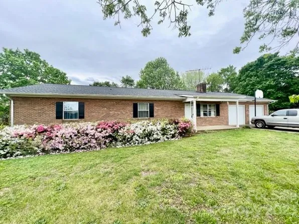 174 Stamey Payne Ln, Hiddenite, NC 28636