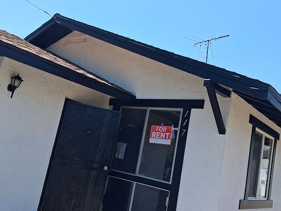 3rd image of 117 S 5th St