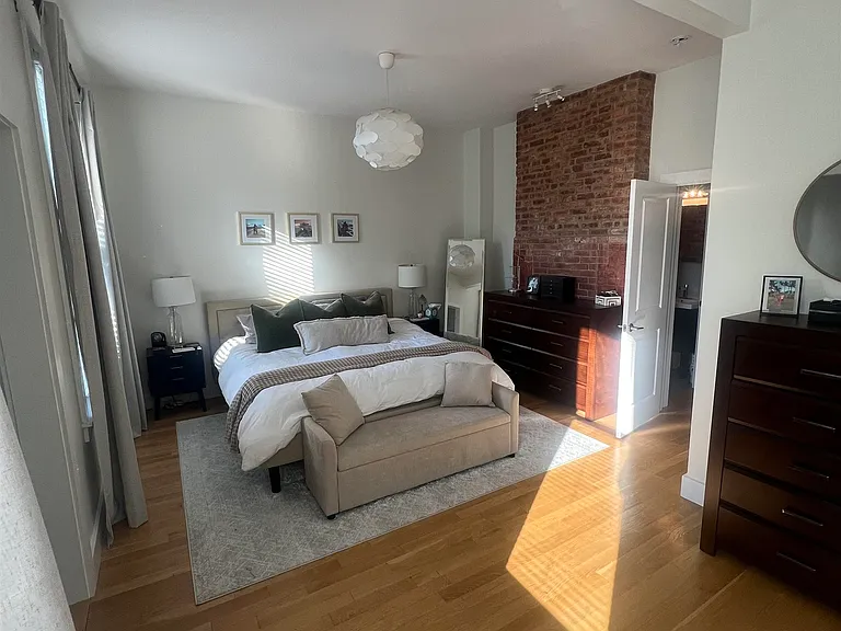146 Hancock Ave #1 — Photo 7