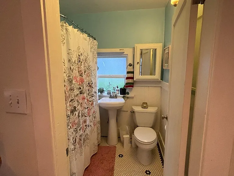 1824 25th Ave — Photo 18