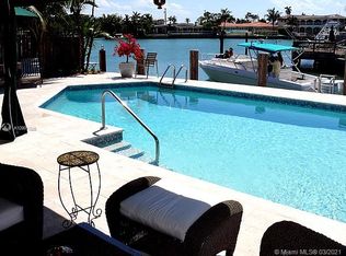 8942 Irving Ave, Surfside, FL 33154