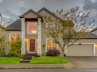 8992 SW Gravenstein Ln, Tigard, OR 97224