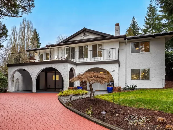 10659 Santa Monica Dr, Delta, BC V4C 1P9