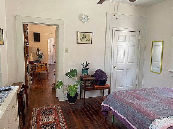 5th image of 1028 Pacific Ave
