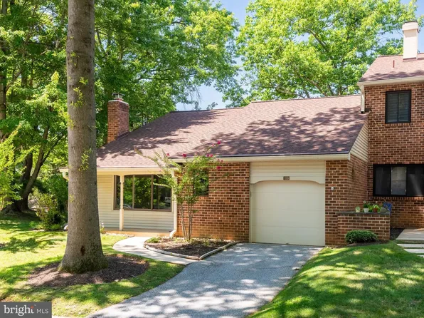 101 Camsten Ct, Chesterbrook, PA 19087