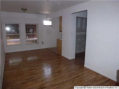 2nd image of 411 Vanderbilt Ave