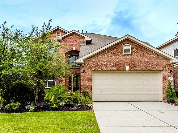 3rd image of 126 E Spindle Tree Cir