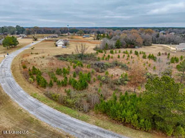 43 Cherry Bark Ln #43, Courtland, MS 38620