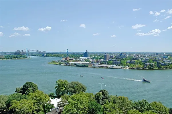 Sold by Corcoran | media 7