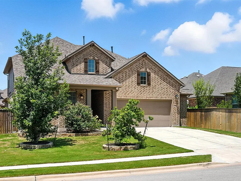 3054 Columbus Loop — Photo 2