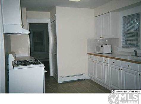2nd image of 1125 Bay Ave