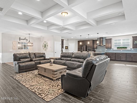 5th image of 930 LAUREL VALLEY Drive