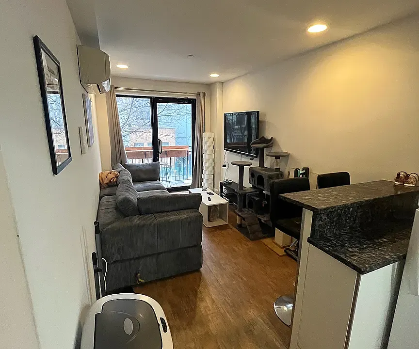110 W 129th St #2R