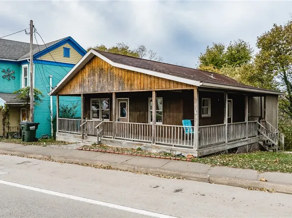 911 2nd St, Saint Marys, WV 26170