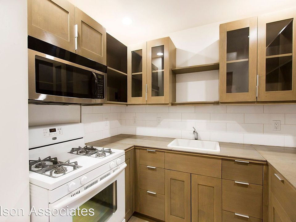 1st image of 67 Glen Ave #14909354