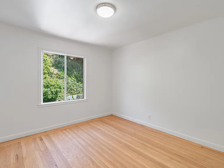115 Farnum St — Photo 18