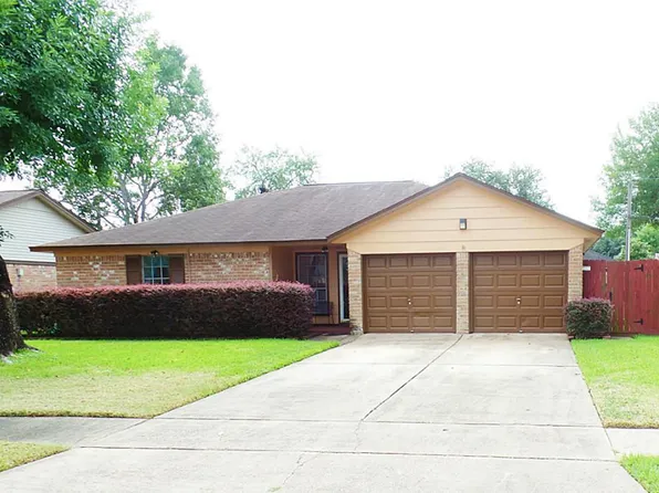 10106 Catlett Ln, La Porte, TX 77571