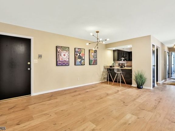 2nd image of 309 Ringwood Ave #309