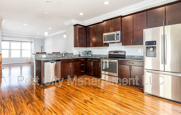 4519 Foster Ave — Photo 9