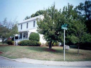 1513 18th St, Greensboro, NC 27405