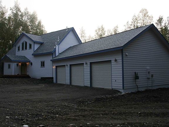 2nd image of 1815 S Countrywood Dr